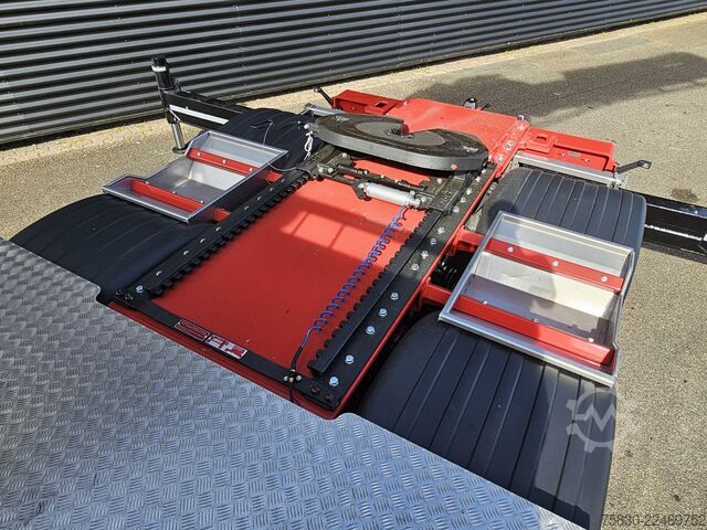 Kranwagen Scania R590 V8 8x2 / HMF 9520 CRANE - JIB - WINCH / TR...