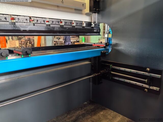 Hydraulische - Abkantpresse GERD WOLFF CNC KANTO 200T - 8