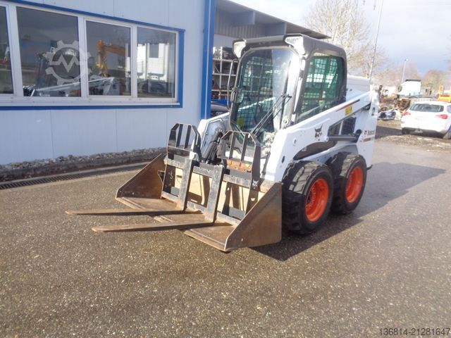 Radlader BOBCAT S450 Schaufeln + Gabeln