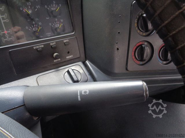 Kipper LKW MERCEDES-BENZ Actros 3240 8x4 Blatt Meiller 3-S-Kipper