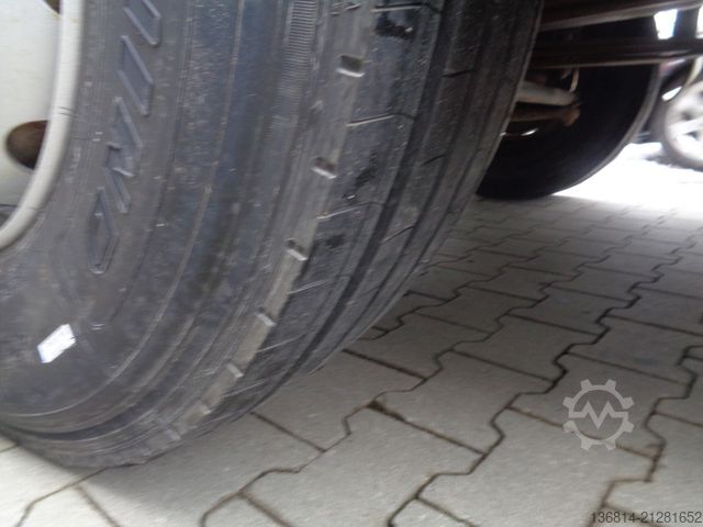 Kipper LKW MERCEDES-BENZ Actros 3240 8x4 Blatt Meiller 3-S-Kipper