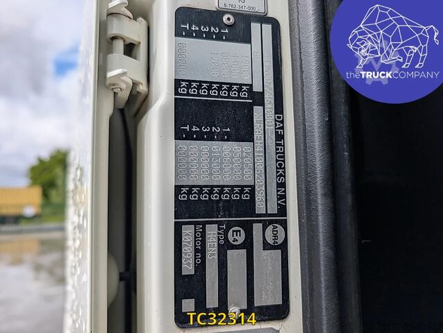 Chassis with cab DAF XF 450