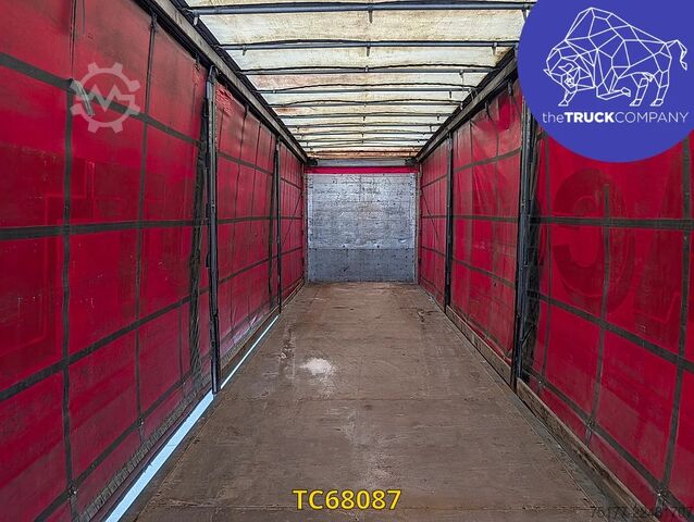 Sliding tarpaulins Schmitz Cargobull 