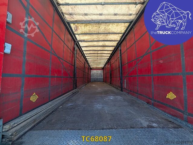 Sliding tarpaulins Schmitz Cargobull 