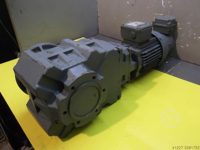 Getriebemotor 0,37 kW 9,7 U/min BAUER BK30Z-21V/DV08MA4