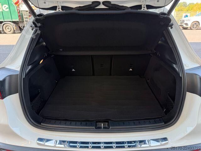 Loading platform Mercedes-Benz EQA 300 4M Progressive+Ambiente+RFK+19AMG+TotW