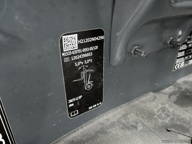 Treibgasstapler Linde H35T-01