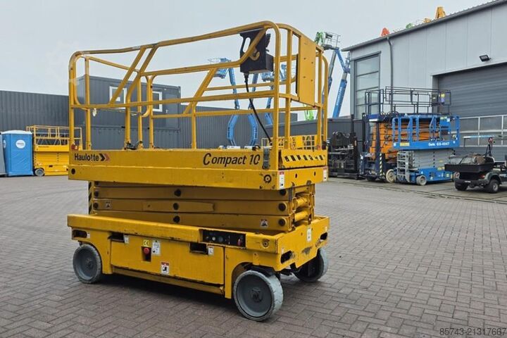 Scissor lift Haulotte Compact 10 Electric, 10m Working Height, 450kg Cap