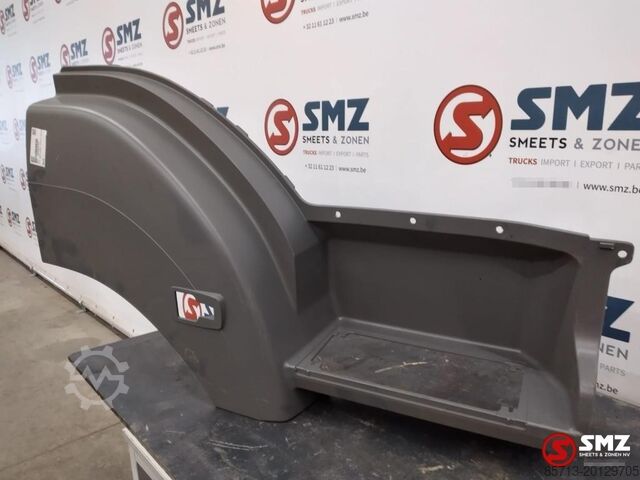 Kabinenteil Mercedes Opstapbak/spatbord rechts mercedes atego/axor