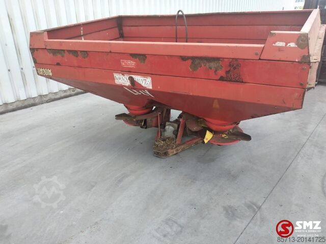 Used fertilizer spreader Lely Industries Diversen Occ kunstmeststrooier Lely Industries