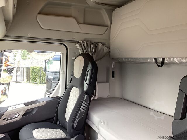 Standard tractor unit Ford F-Max ADR - Full lease 2000€ ex BTW / m
