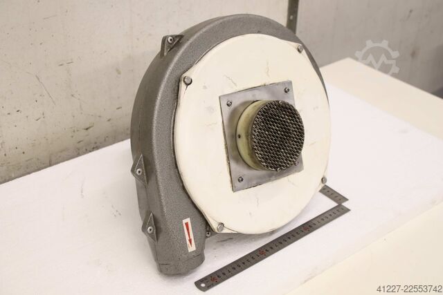 Radialventilator 0,55 kW 2820 U/min Bossler Lüfterrad Ø 285 mm