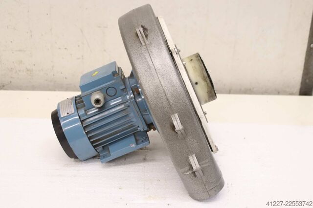 Radialventilator 0,55 kW 2820 U/min Bossler Lüfterrad Ø 285 mm
