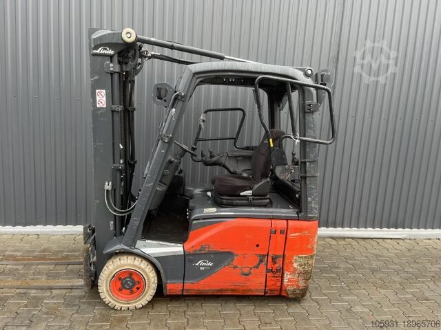 Electric 3-wheel forklift Linde E16-02