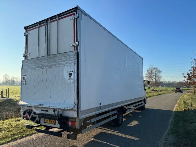 Suitcase DAF LF 250 Bakwagen Handgeschakeld