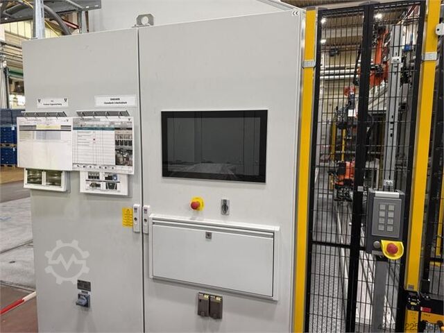 Roboterportalsystem mit 5 Robotern KUKA KR 16 R2010-2