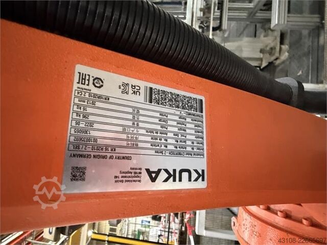 Roboterportalsystem mit 5 Robotern KUKA KR 16 R2010-2