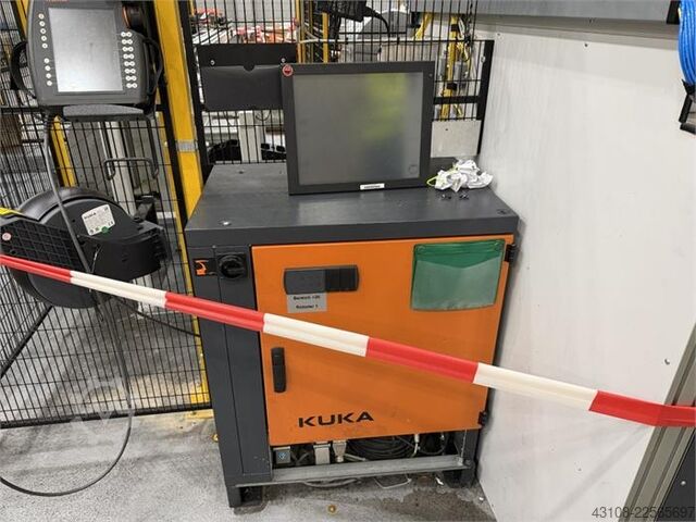Roboterportalsystem mit 5 Robotern KUKA KR 16 R2010-2