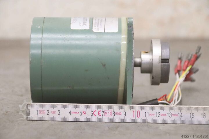 Servo motor Sigma 20-3437D200-F075