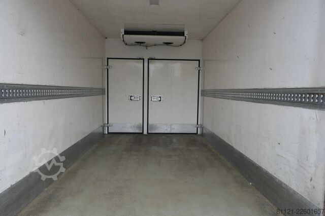 Refrigerated/frozen transport Volvo FL 240 | Carrier SUPRA 950Mt / Bi-temp | 3 Comp...