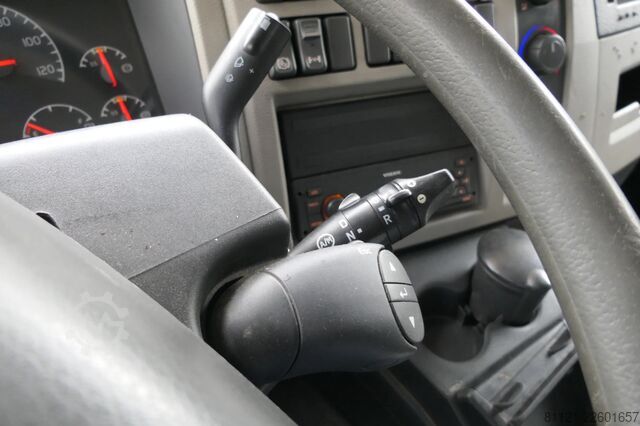 Refrigerated/frozen transport Volvo FL 240 | Carrier SUPRA 950Mt / Bi-temp | 3 Comp...
