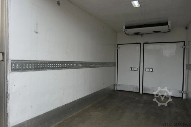 Refrigerated/frozen transport Volvo FL 240 | Carrier SUPRA 950Mt / Bi-temp | 3 Comp...