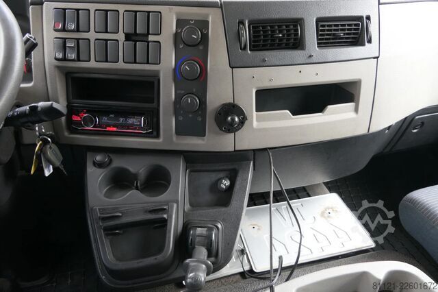 Refrigerated/frozen transport Volvo FL 240 | Carrier SUPRA 950Mt / Bi-temp | 3 Comp...