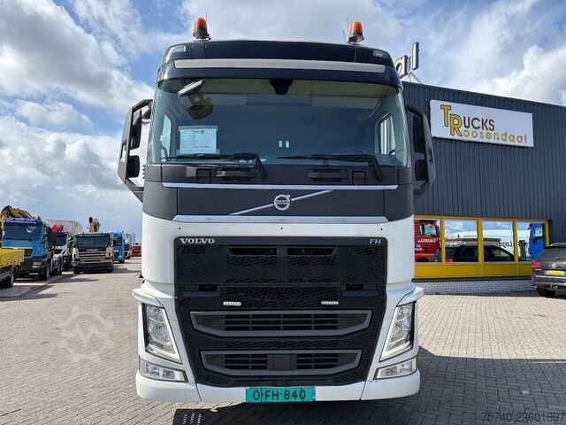 Autotransporter Volvo FH 500 + HYDRAULISCHE PLATEAUS + LIER + REMOTE ...