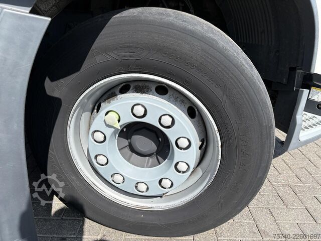 Car transporter Volvo FH 500 + HYDRAULISCHE PLATEAUS + LIER + REMOTE ...