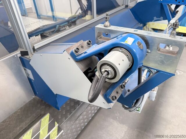 Industrial spot welding cell YASKAWA / NIMAK / RSP LASO Tech Systems