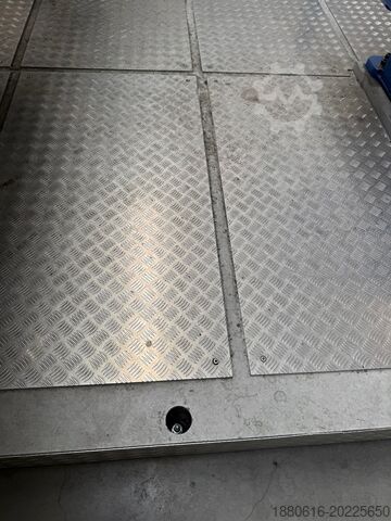 Industrial spot welding cell YASKAWA / NIMAK / RSP LASO Tech Systems