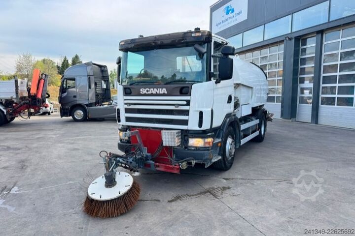 Kehrmaschine SCANIA P94 4x2 Frimokar Hydrostaat