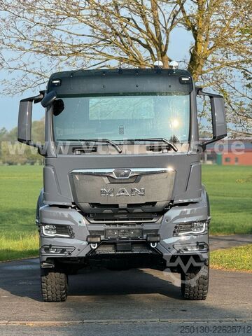 LKW-Fahrgestell MAN TG3 33.520 6x6 BB Retarder Expeditionsmobil