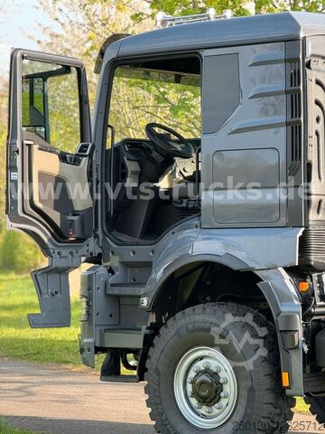 LKW-Fahrgestell MAN TG3 33.520 6x6 BB Retarder Expeditionsmobil