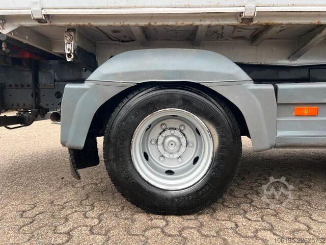 Dreiseitenkipper MERCEDES-BENZ Atego 818 Meiller Kipper Palfinger Kran
