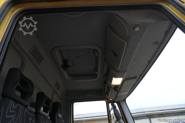 Box truck iveco EuroCargo ML 120 E 28 AHK LBW