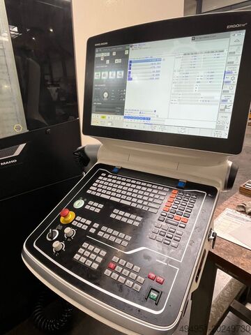 Universelles Bearbeitungszentrum DMG MORI DMF 300/8