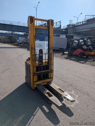 High Lift stacker Jungheinrich EJC