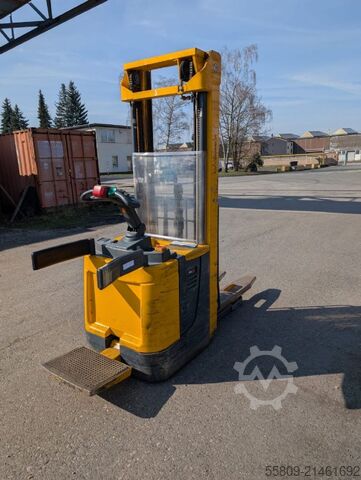 High Lift stacker Jungheinrich EJC