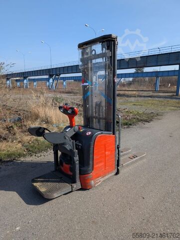 High Lift stacker Linde L 16 AP