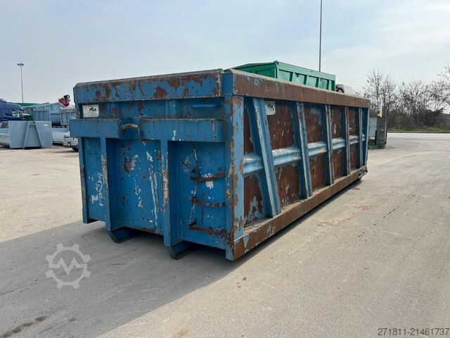 Roll-off container  CONTAINER SCARRABILE USATO A CIELO APERTO