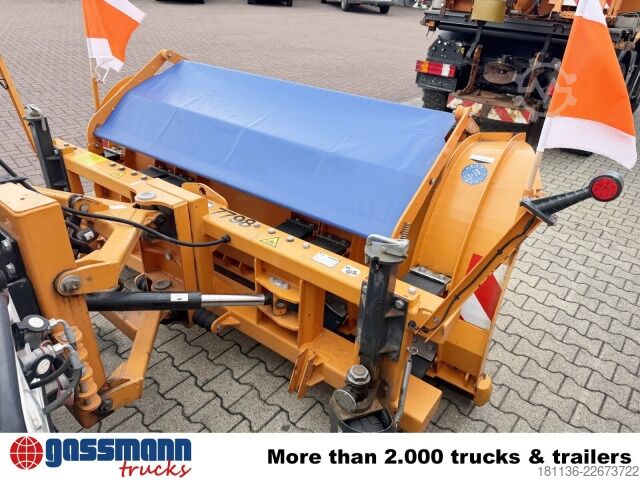 Landmaschine Bucher Ramox 260 NGR Schneeschild