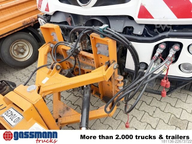 Landmaschine Bucher Ramox 260 NGR Schneeschild