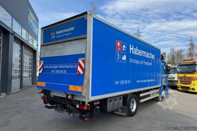 Box truck MERCEDES-BENZ Actros 1832 4x2 Isotherm