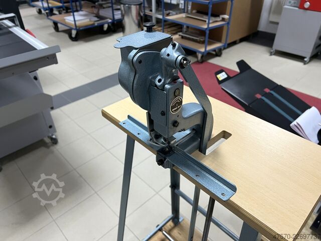 Eyeleting machine Hang Piccolo 101-20 Eyeleting machine