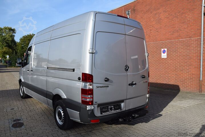 Kastenwagen hoch Mercedes-Benz Sprinter  316 L2H2 Regale 2xSchiebetür AHK Klima