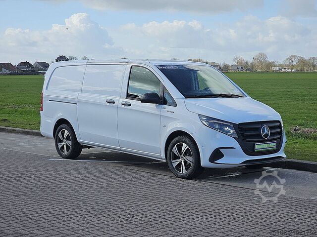 High-roof van MERCEDES-BENZ EVITO 112 60kWh 261Km WLTP
