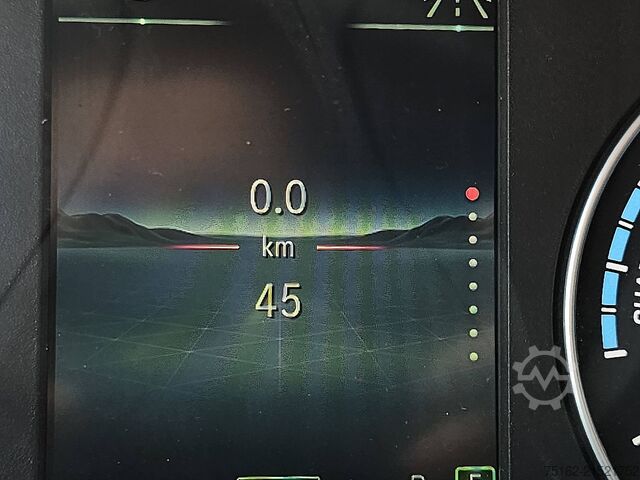 High-roof van MERCEDES-BENZ EVITO 112 60kWh 261Km WLTP