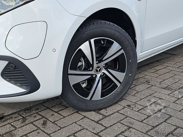 High-roof van MERCEDES-BENZ EVITO 112 60kWh 261Km WLTP