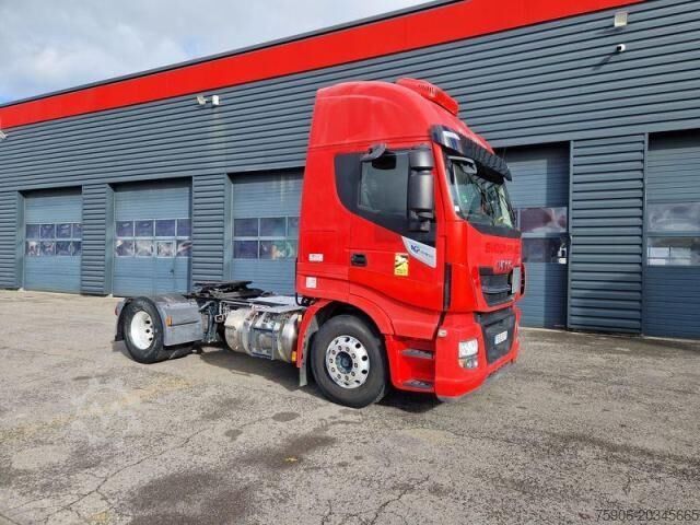 Hazardous materials truck Iveco Stralis NP460